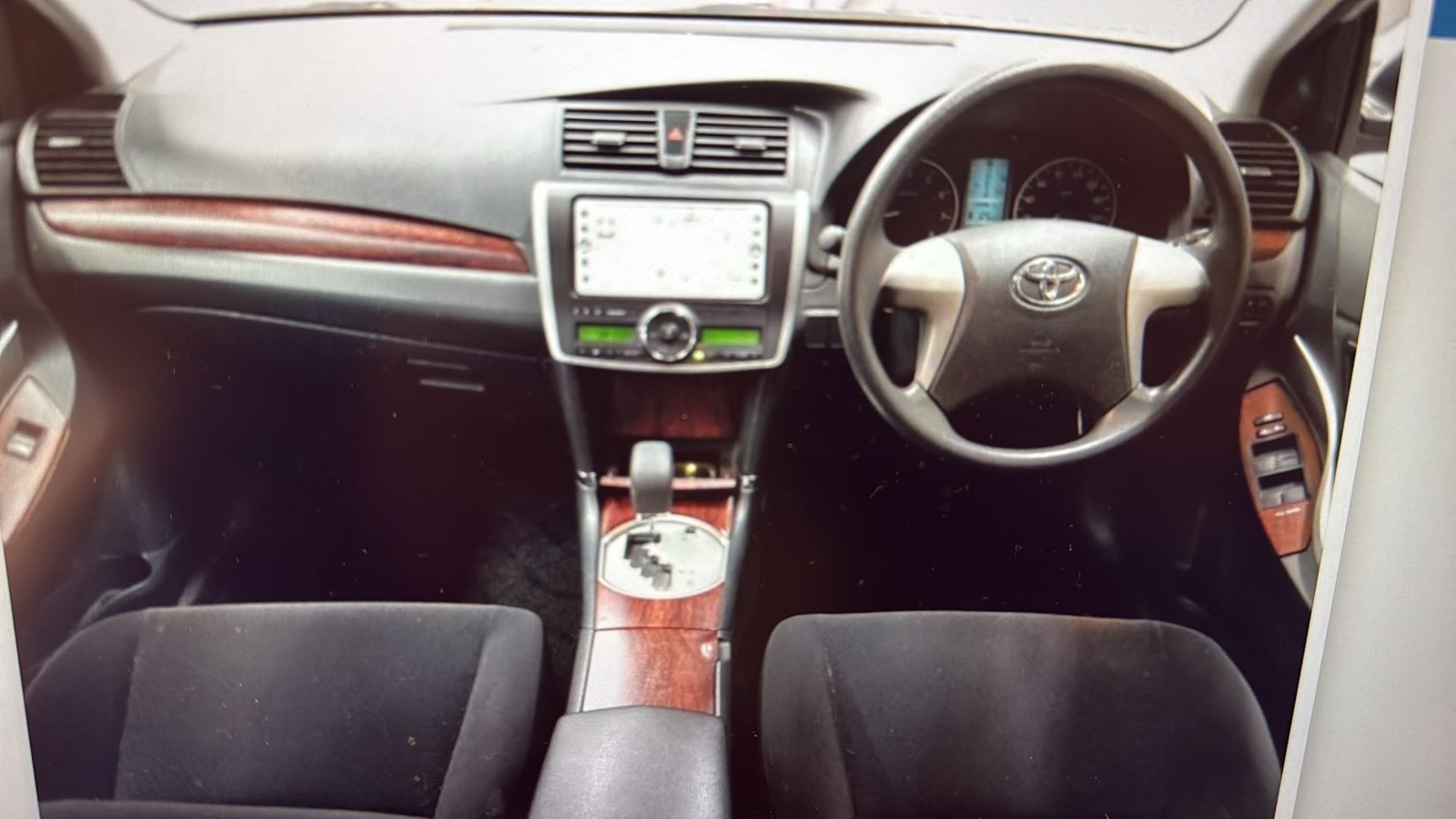 2011 Toyota Premio for Sale in Guyana – Silver – Ref 12808