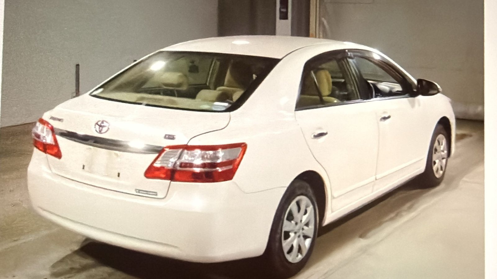 2014 Toyota Premio for Sale in Guyana – pearl white – Ref 13221