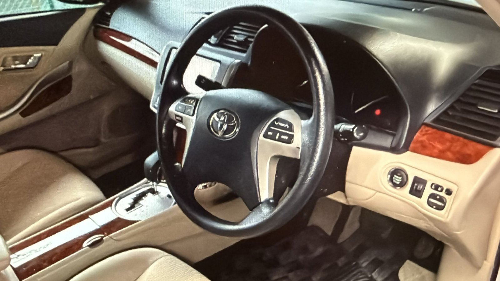 2014 Toyota Premio for Sale in Guyana – pearl white – Ref 13221