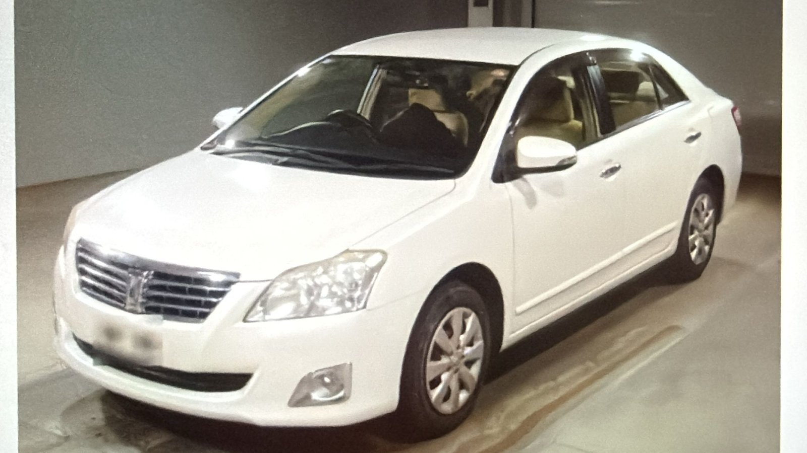 2014 Toyota Premio for Sale in Guyana – pearl white – Ref 13221