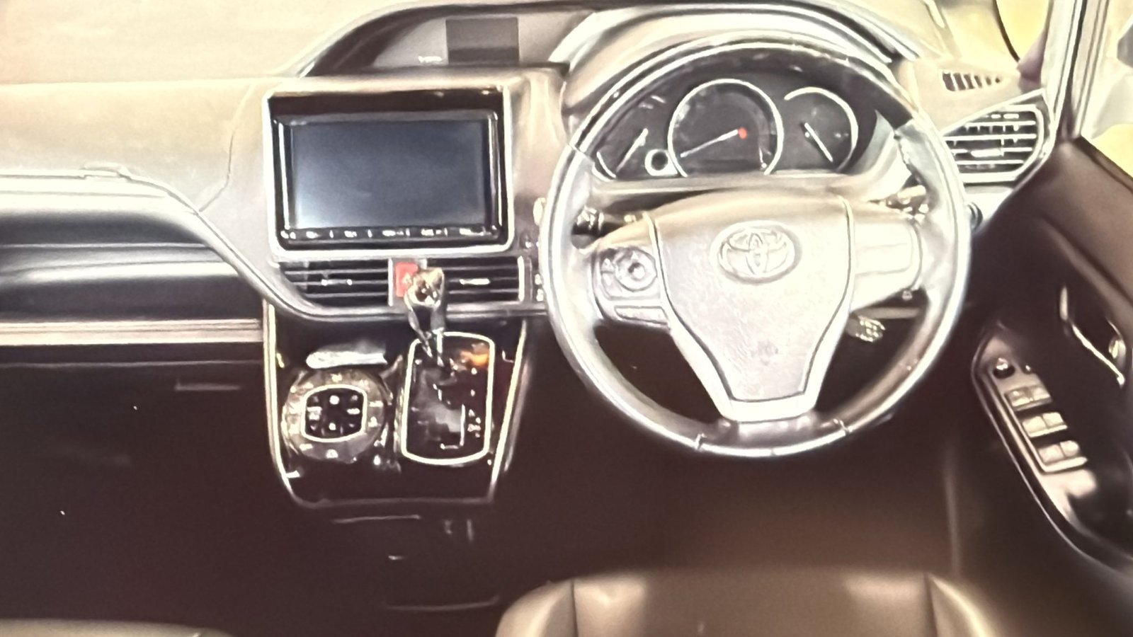 2018 Toyota Noah for Sale in Guyana – Black – Ref 13230