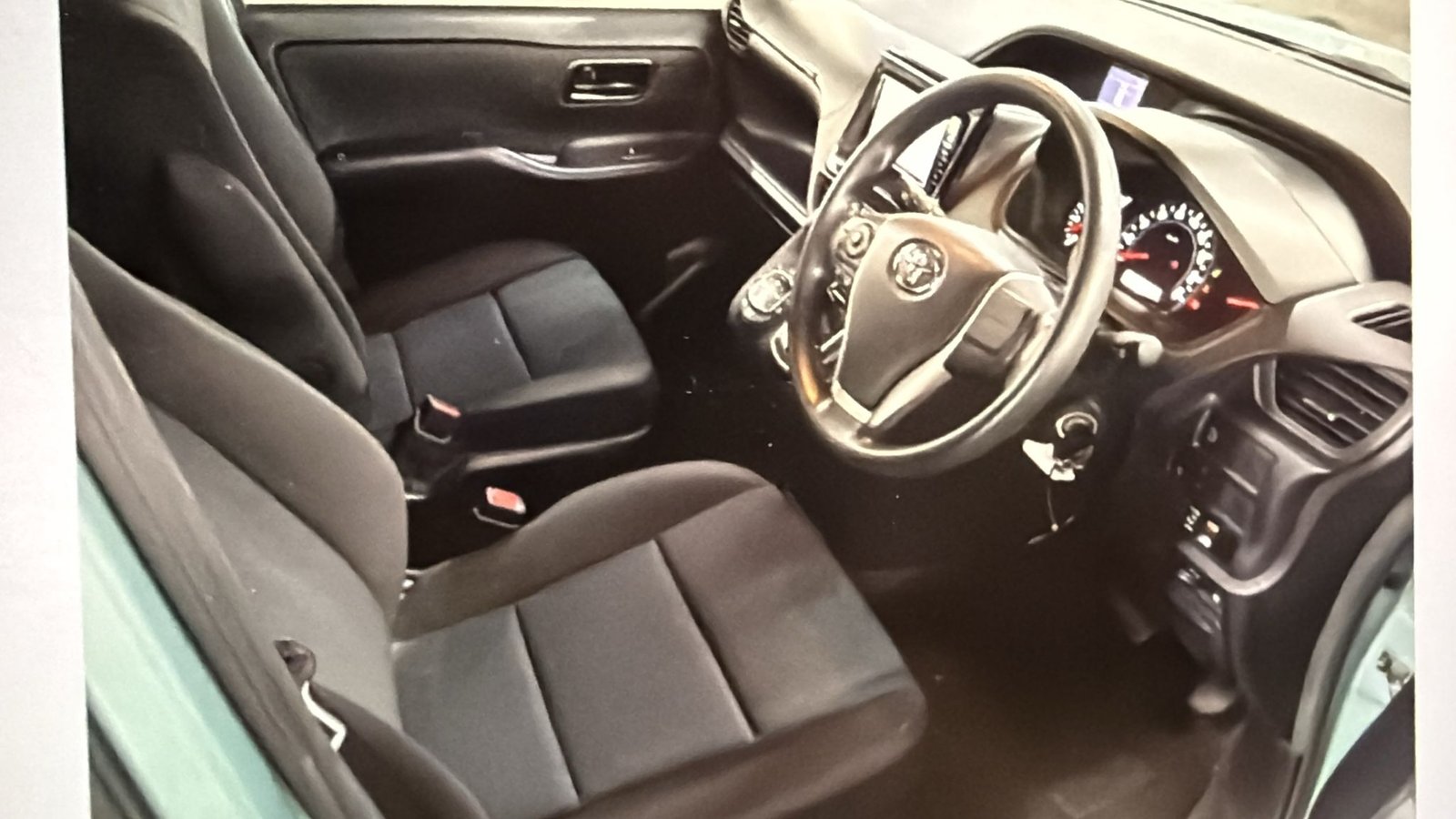 2017 Toyota Voxy for Sale in Guyana – Green – Ref 13265
