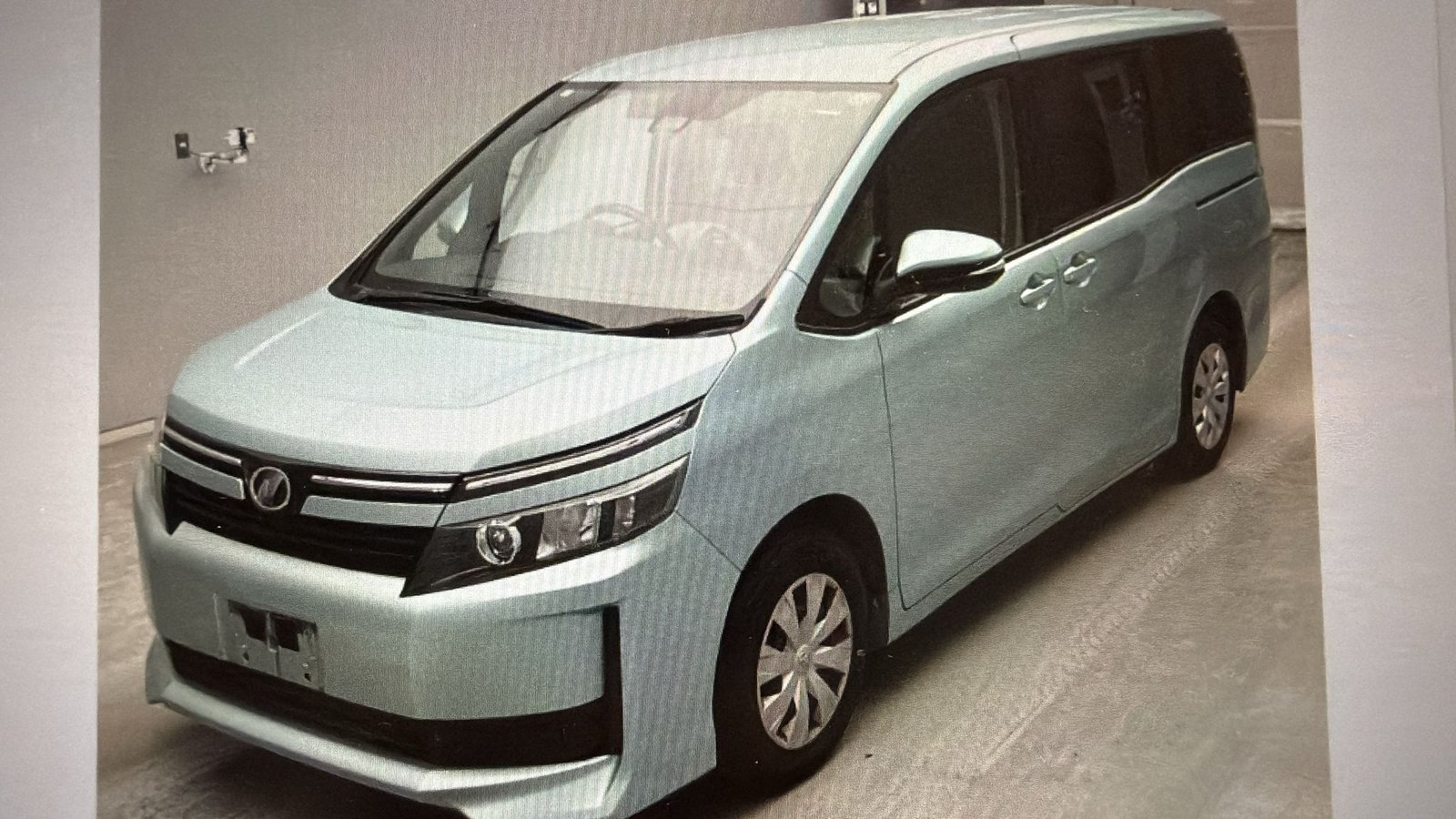 2017 Toyota Voxy for Sale in Guyana – Green – Ref 13265