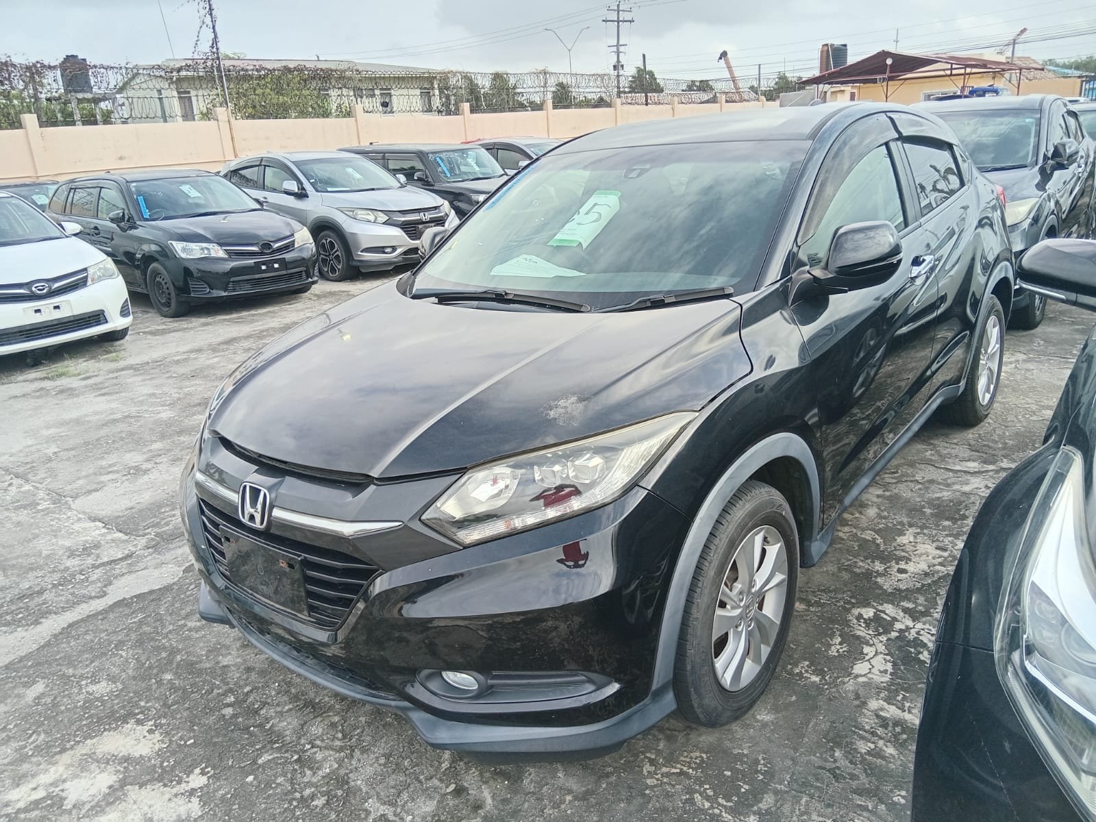 2014 Honda vezel for Sale in Guyana – Black – Ref 13319