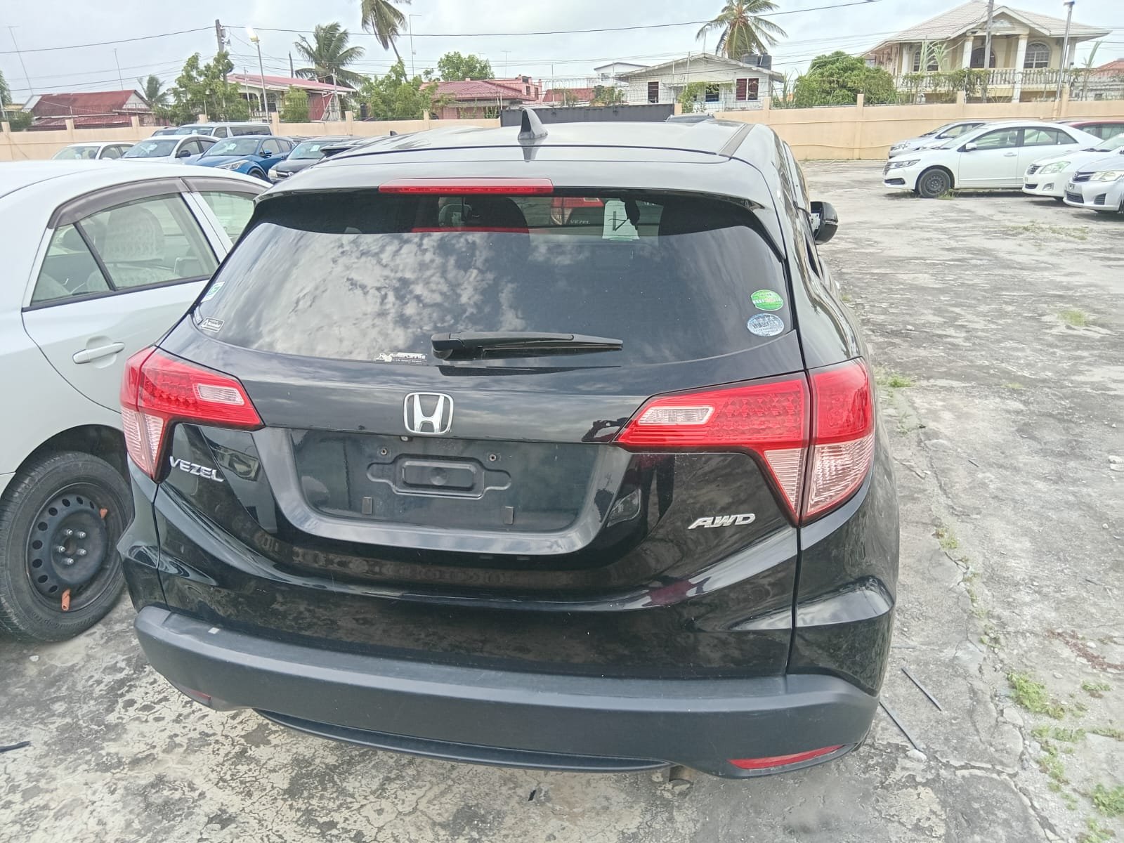 2014 Honda Vezel for Sale in Guyana – Black – Ref 13326
