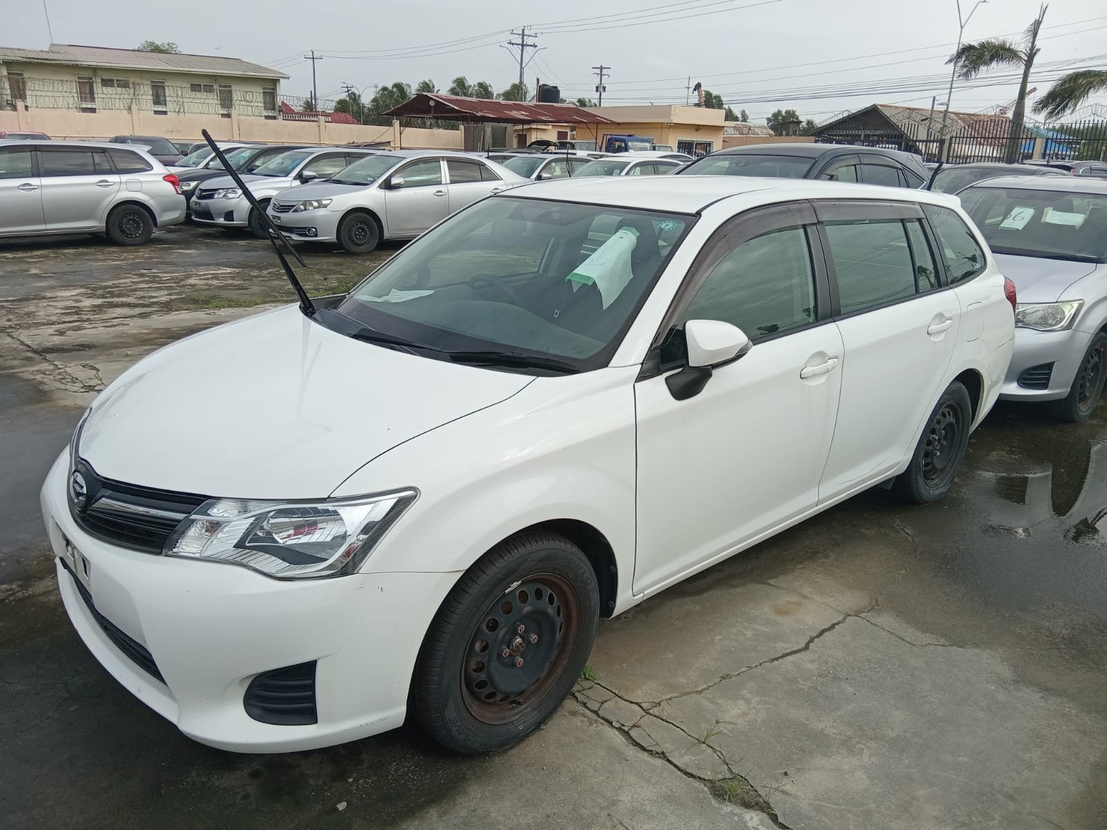 2013 Toyota Fielder Wagon for Sale in Guyana – White – Ref 13503