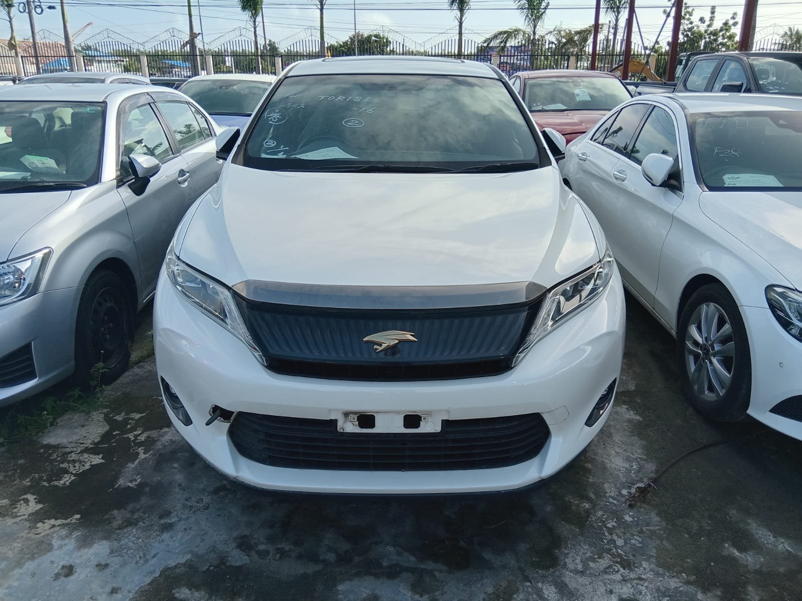 2014 Toyota HARRIER for Sale in Guyana – White – Ref 13683