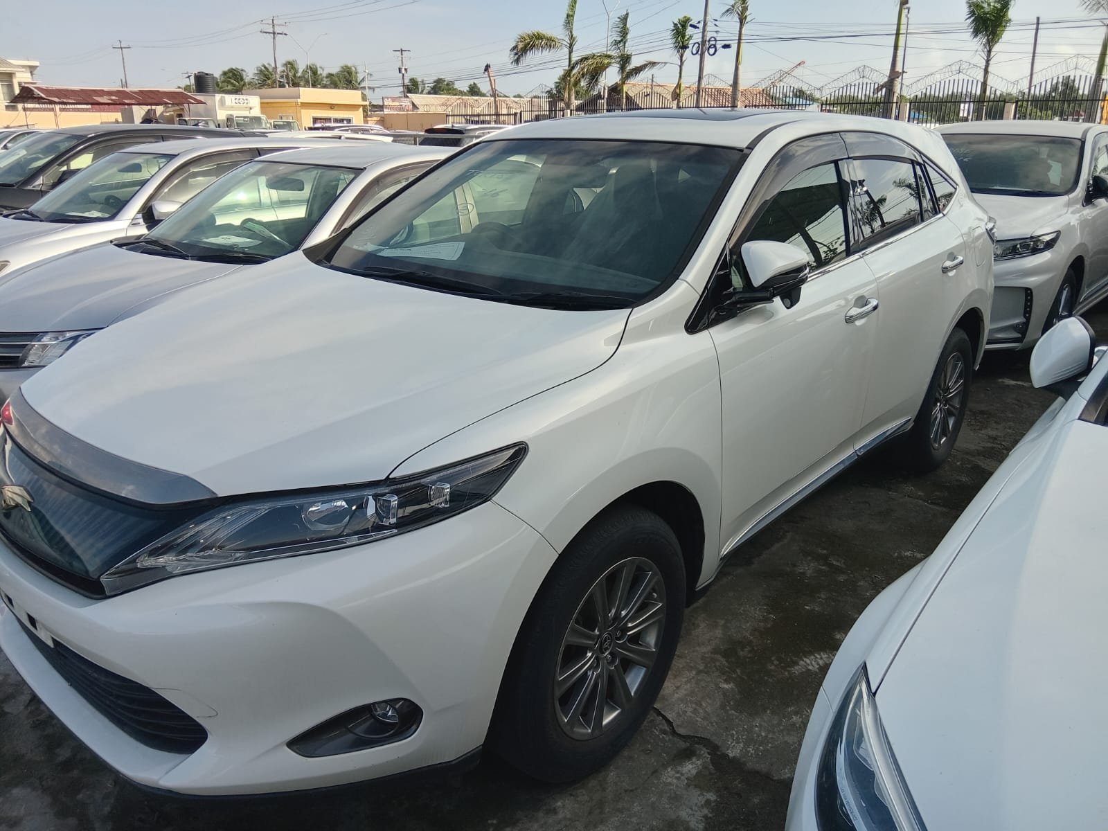 2014 Toyota HARRIER for Sale in Guyana – White – Ref 13683