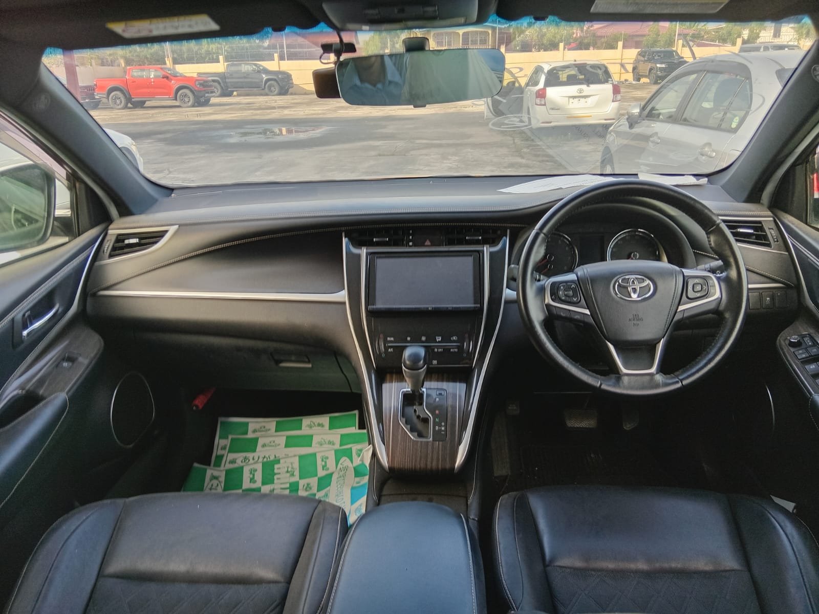 2014 Toyota HARRIER for Sale in Guyana – White – Ref 13683