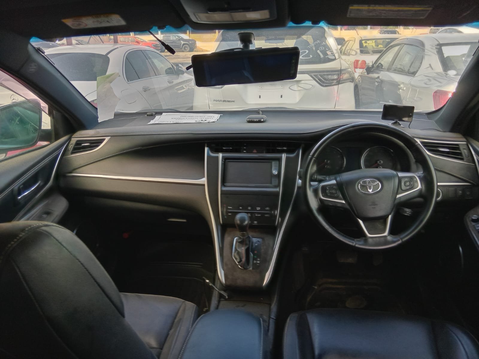 2014 Toyota HARRIER for Sale in Guyana – White – Ref 13691