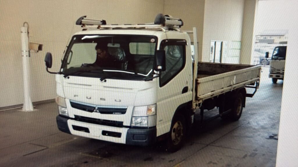 2018 Mitsubishi Canter for Sale in Guyana – pearl white – Ref 13890