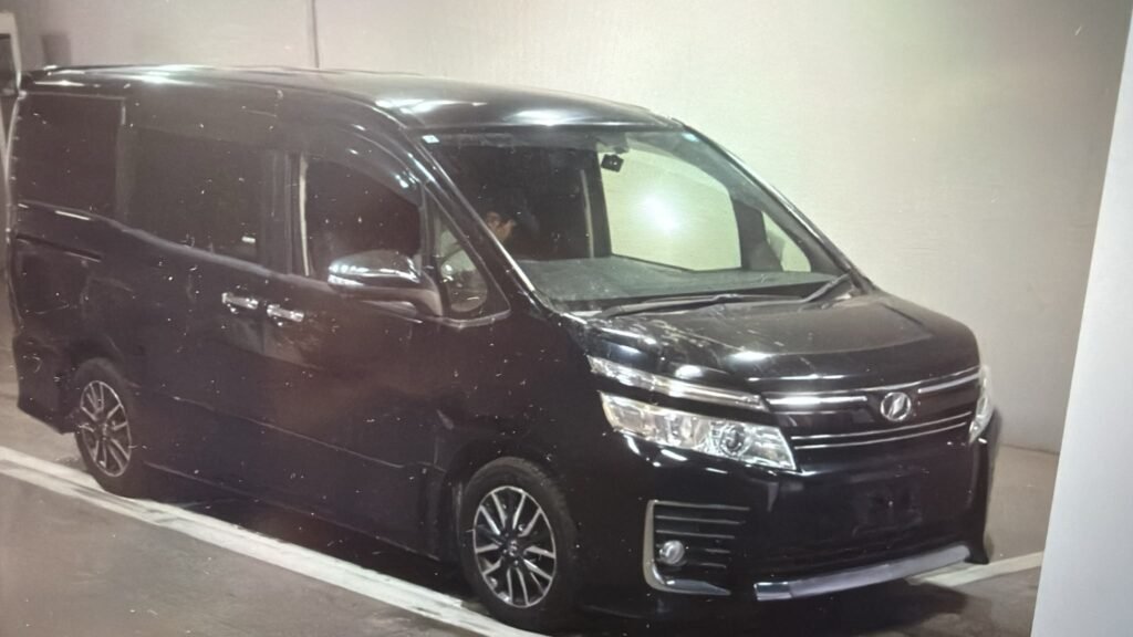 2016 Toyota Voxy for Sale in Guyana – Black – Ref 13955