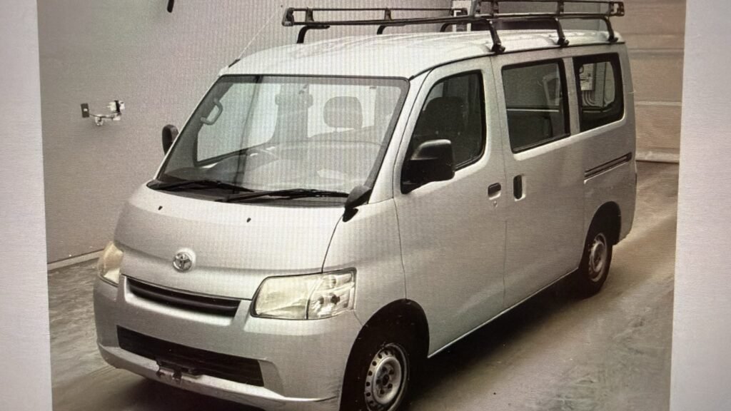 2014 Toyota LiteAce for Sale in Guyana – Silver – Ref 13974