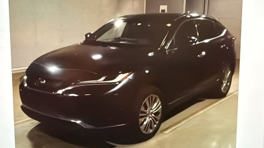 2022 Toyota Harrier for Sale in Guyana – Black – Ref 13981
