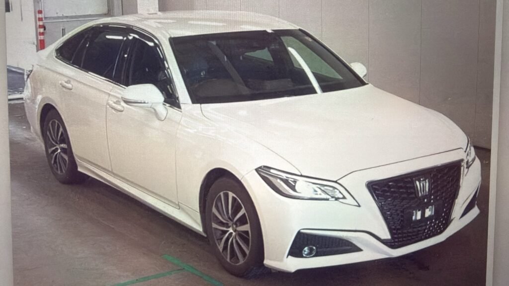 2020 Toyota Crown for Sale in Guyana – pearl white – Ref 14120