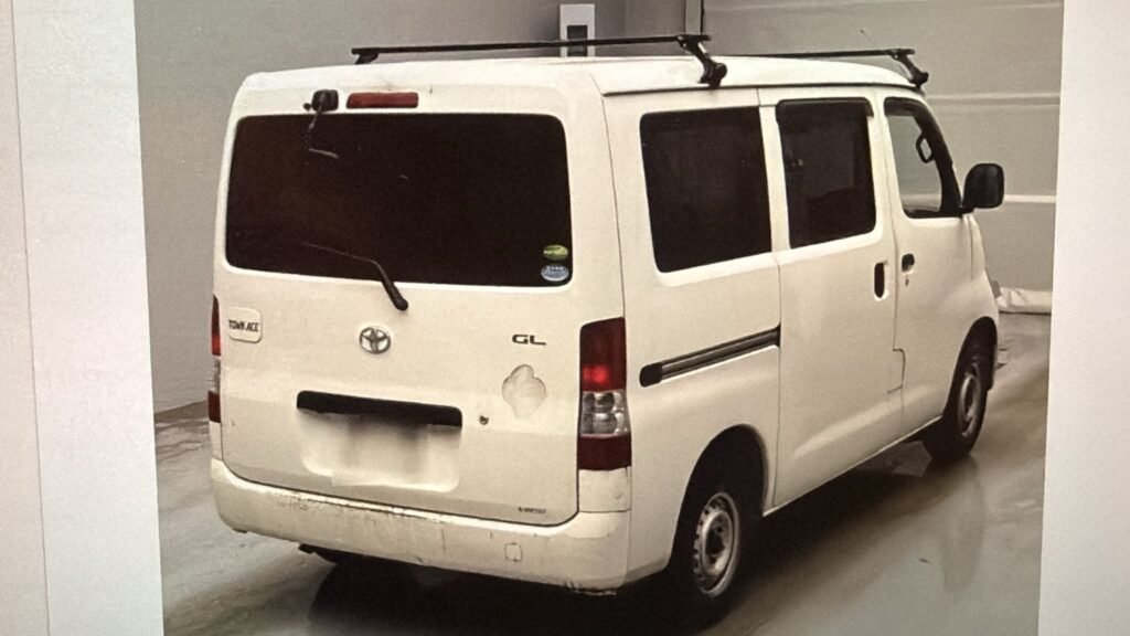 Toyota TOWN ACE for Sale in Guyana – pearl white – Ref 14191