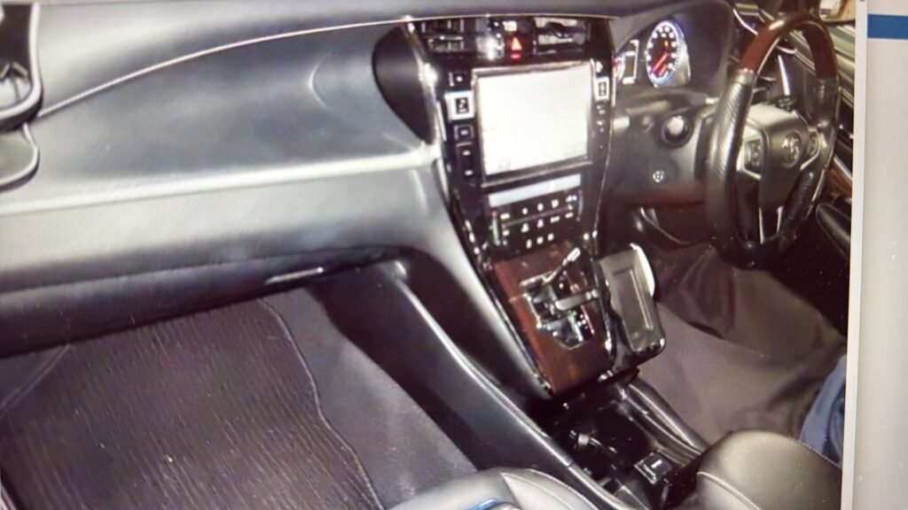 2015 Toyota HARRIER for Sale in Guyana – pearl white – Ref 14271